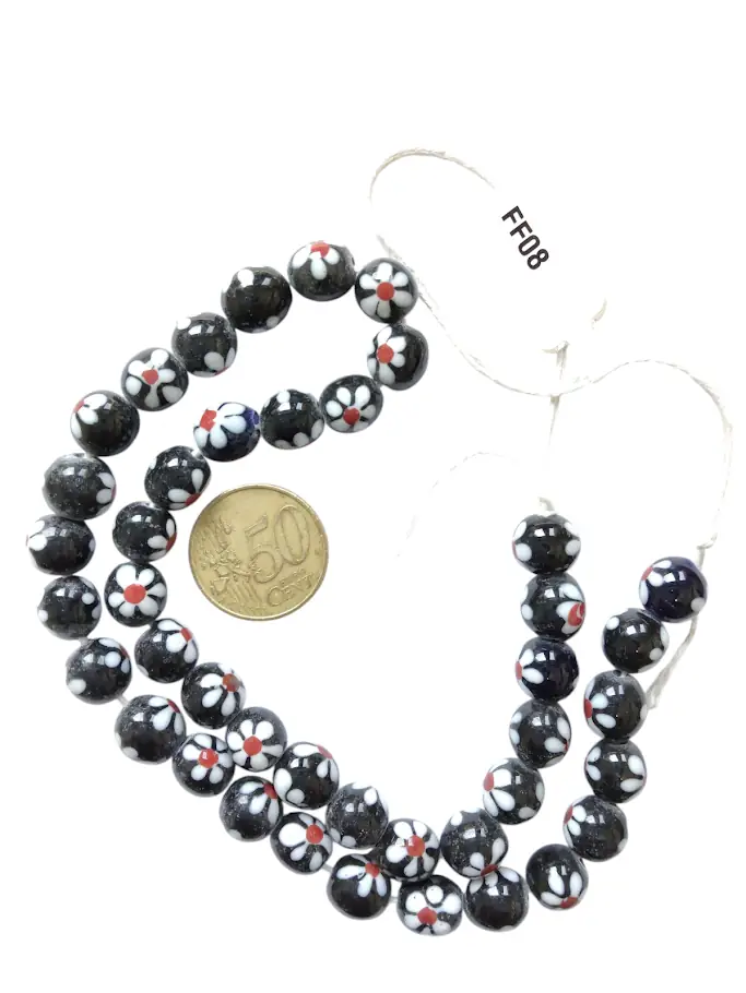 Collar de cuentas de vidrio con estampado de flores