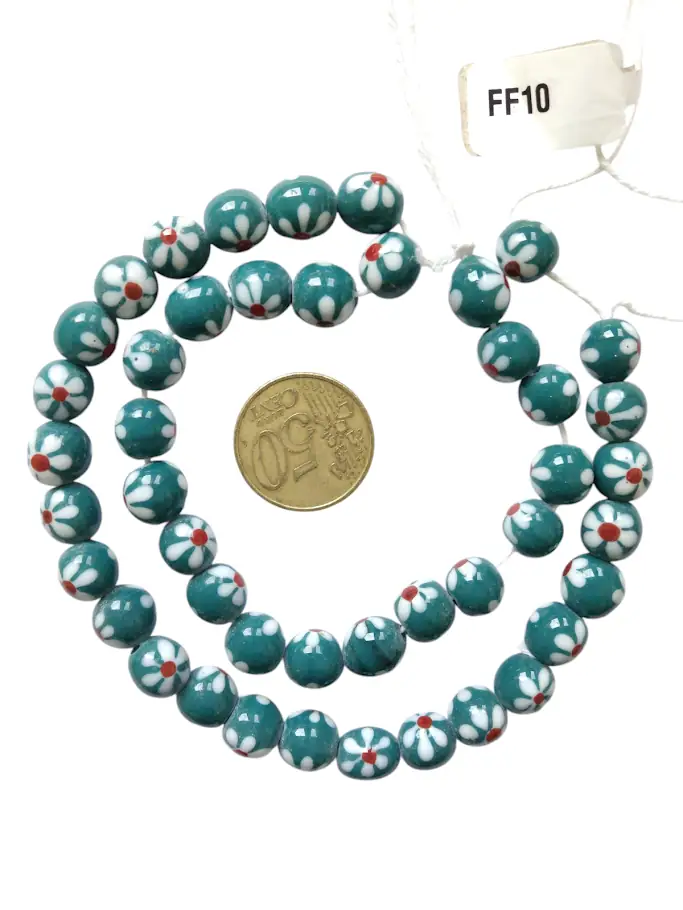 Collar de cuentas de vidrio con estampado de flores