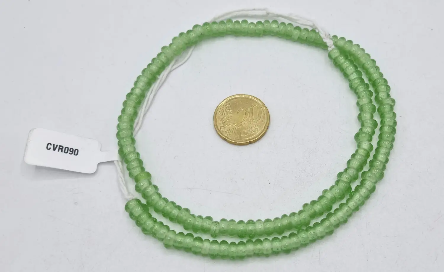 Collar de cuentas de vidrio con forma de donuts