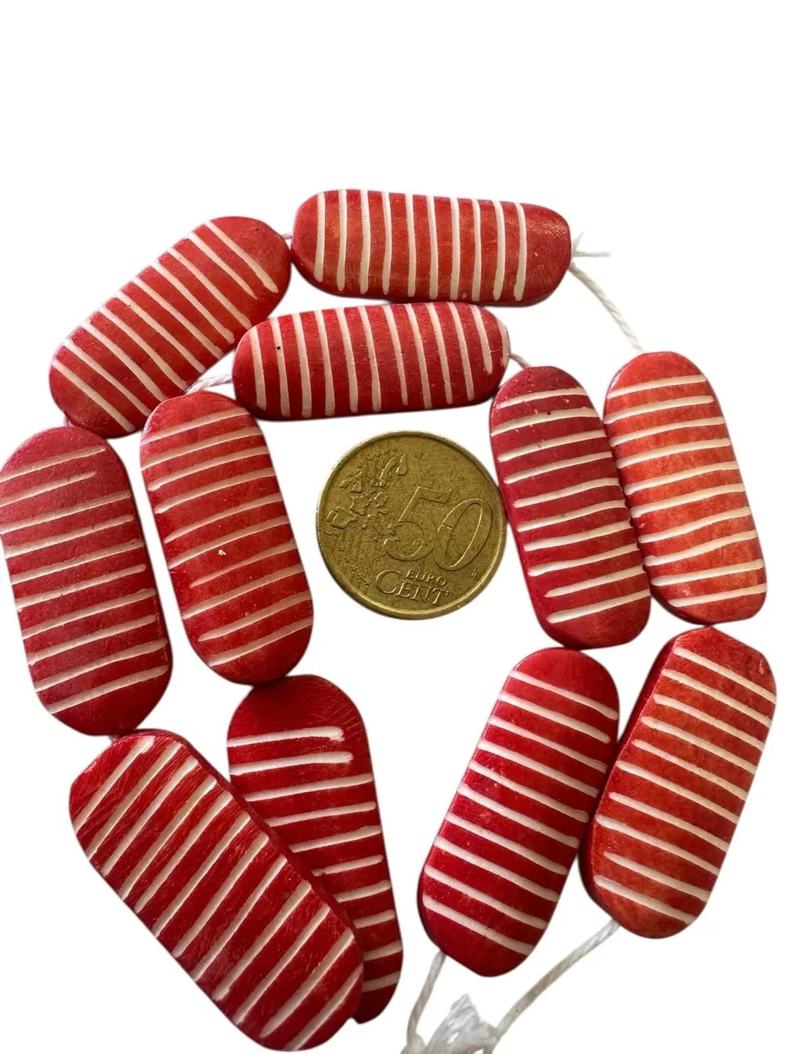 Collar de hueso a rayas
