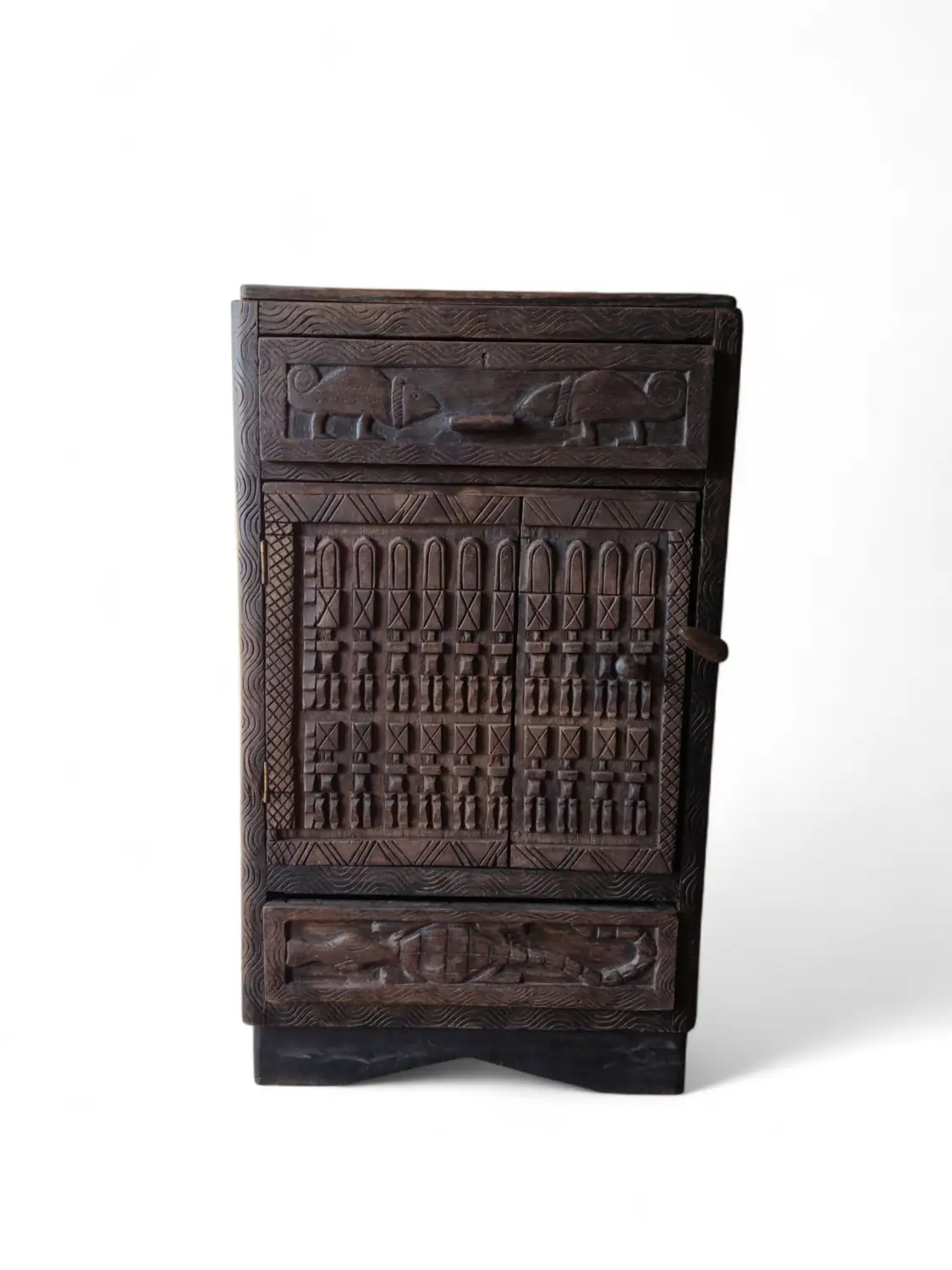 COMODA DOGON
