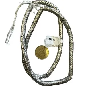 Tira de bronce anilla plateada