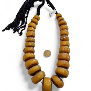 Collar de ámbar de resina africana