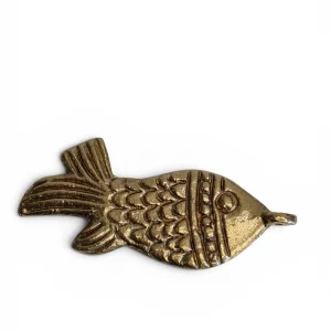 Pez de bronce plano con aleta trasera