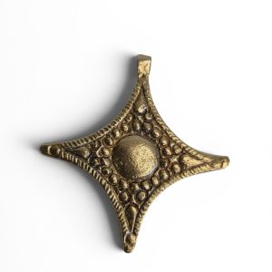 Cruz de bronce