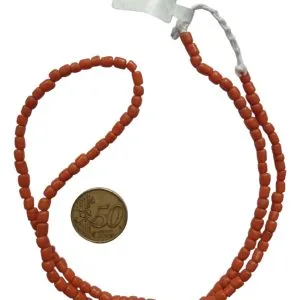 Collar de vidrio reciclado hecho a mano