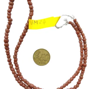Collar de vidrio reciclado hecho a mano