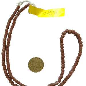 Collar de vidrio reciclado hecho a mano