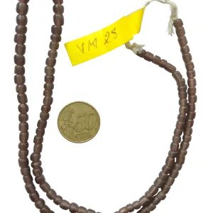 Collar de vidrio reciclado hecho a mano