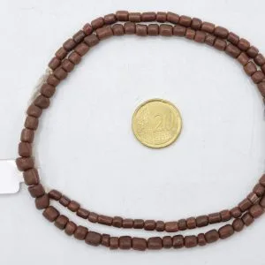 Collar de vidrio reciclado hecho a mano