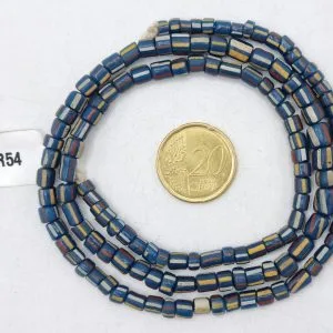 Collar de vidrio reciclado hecho a mano
