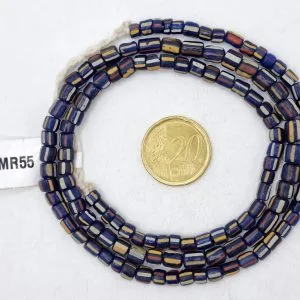 Collar de vidrio reciclado hecho a mano