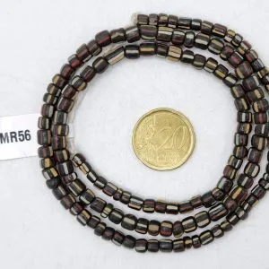 Collar de vidrio reciclado hecho a mano