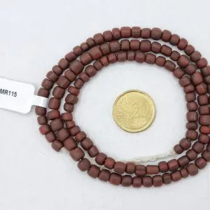 Collar de vidrio reciclado hecho a mano