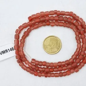 Collar de vidrio reciclado hecho a mano