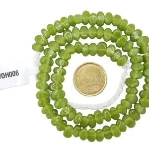 Collar de vidrio reciclado