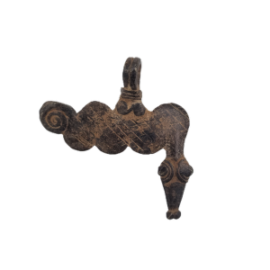 Colgante de bronce envejecido hecho a mano