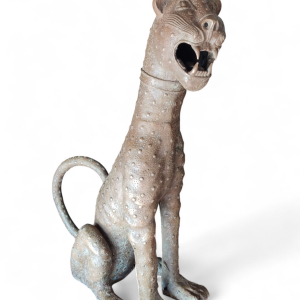 Leopardo de bronce