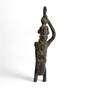 HOMBRE DOGON SENTADO