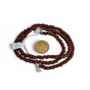 Collar de cuentas de vidrio con forma de donuts