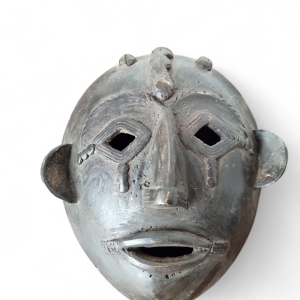 Máscara de bronce