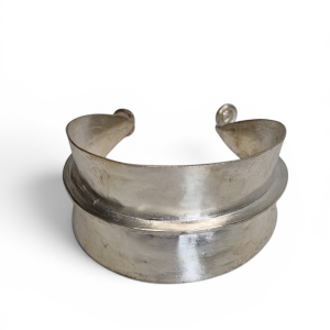 Pulsera de bronce plateada