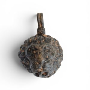Colgante de bronce envejecido