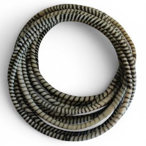 Pulsera de plástico reciclado