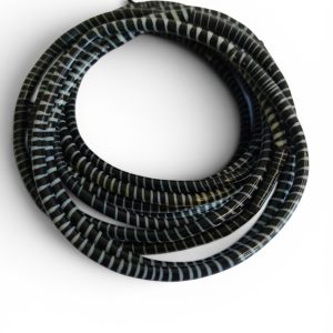 Pulsera de plástico reciclado
